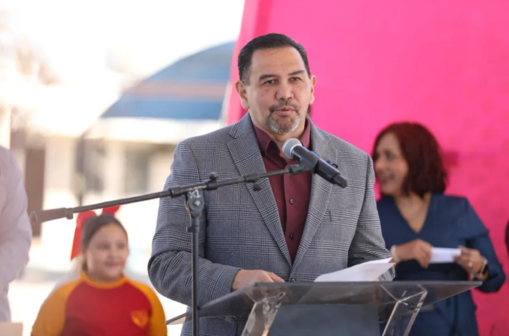 Cruz Pérez Cuellar 001