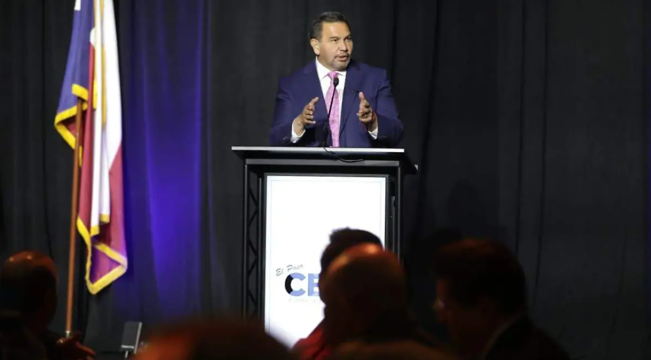 Cruz Pérez Cuellar 001