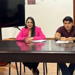 La boxeadora poblana Gaby “La Bonita” Sánchez formó parte de la presentación del partido internacional entre Perú y España